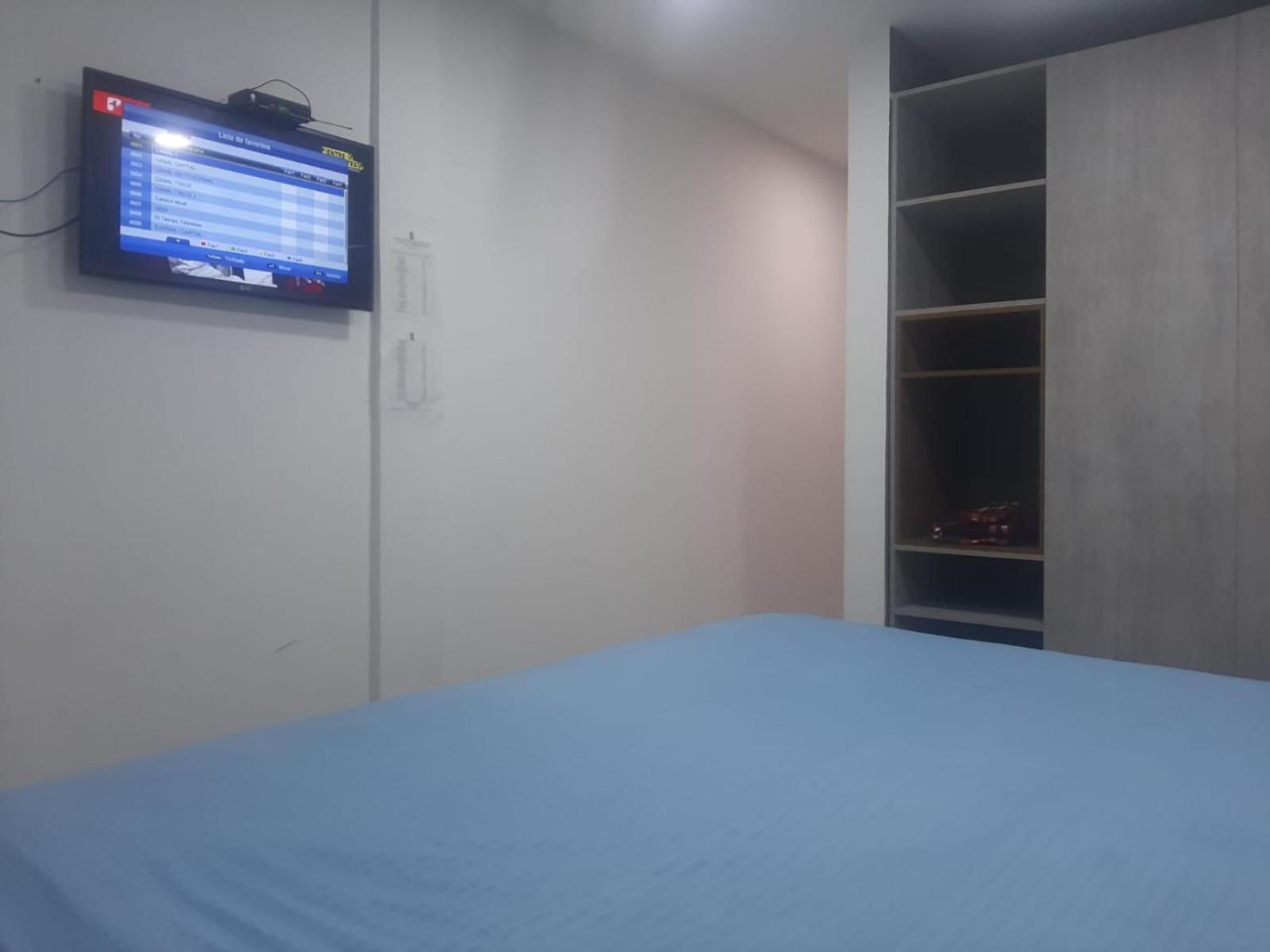 Sector De Corferias , Y A 5 Cuadras, Embajada Americana 10 Cuadras, Cerca Al Can , G 12 , Universidad Nacional , Aeropuerto A 2 Cuadras Estacion Ciudad Universitaria Marque-tresdiecisietecincoveintisieteveintiseistreintayu Appartement Bogotá